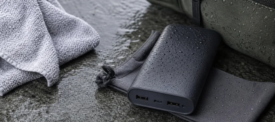 Powerbanks vor Feuchtigkeit schuetzen: Pflegehinweise fuer den Alltag